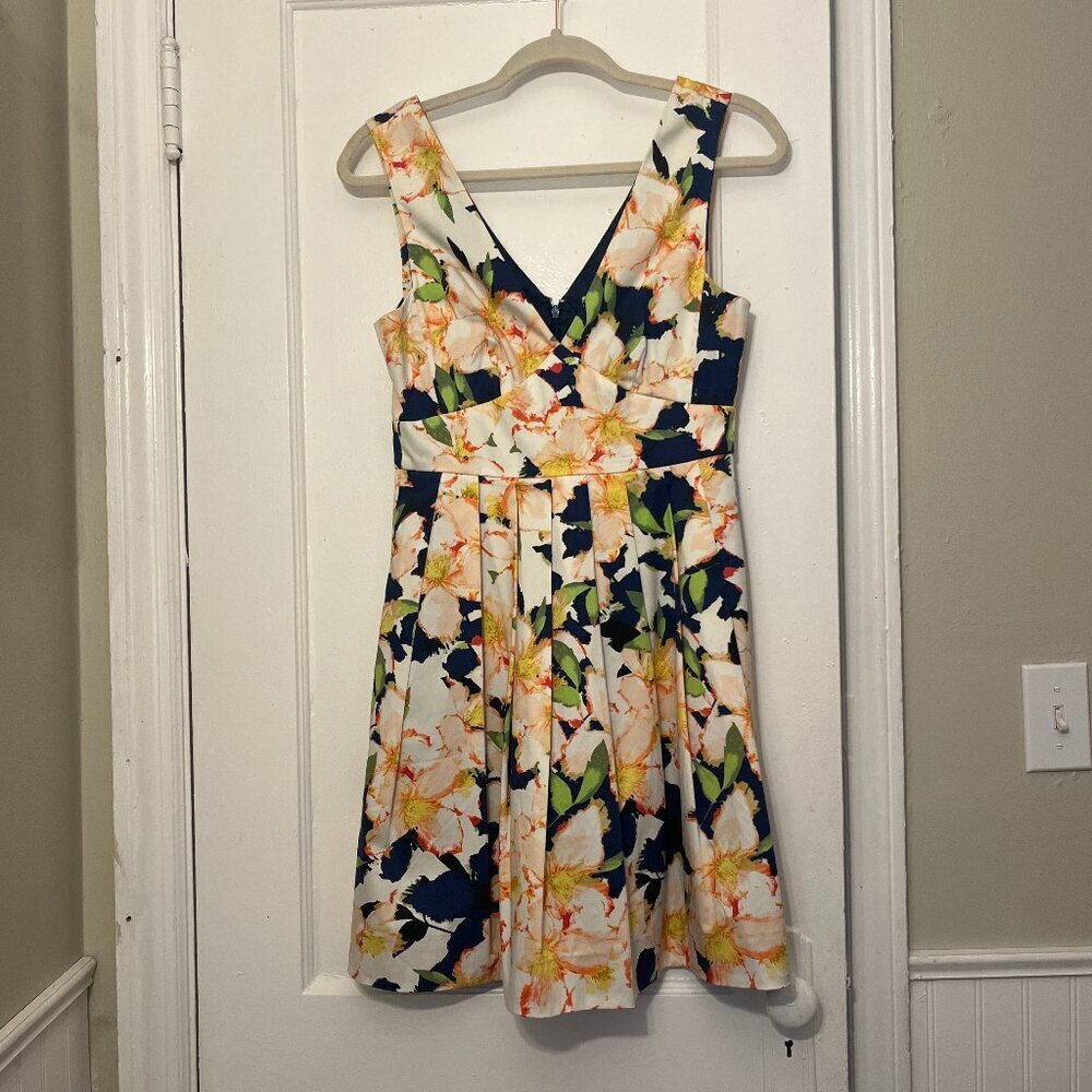 J Crew Sateen Fit & Flare Midi Cocktail Dress Sleeveless V Neck Floral Sz 2 - Picture 1 of 9